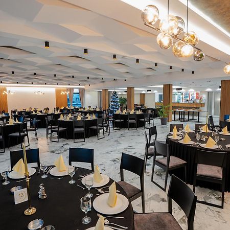 Hotel Nest Bijeljina Buitenkant foto