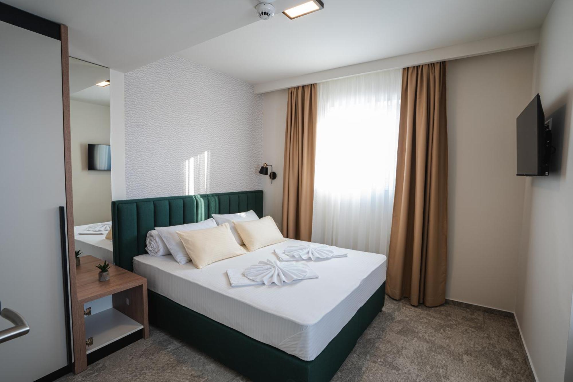 Hotel Nest Bijeljina Buitenkant foto